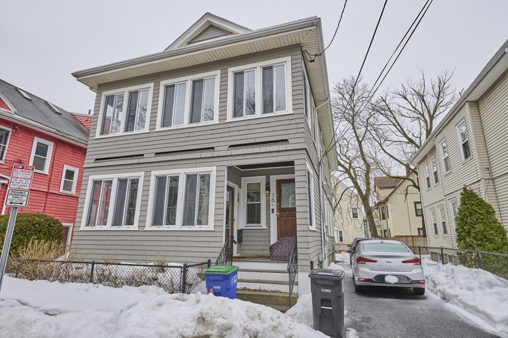 14 Malvern Avenue, Somerville, Massachusetts, 3 Bedrooms Bedrooms, 5 Rooms Rooms,1.5 BathroomsBathrooms,Residential Lease,For Rent,Malvern Avenue,73484894