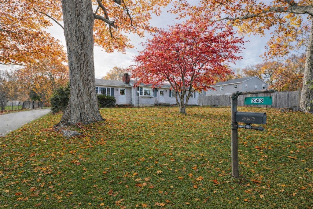 343 American Legion Hwy, Westport, Massachusetts, 3 Bedrooms Bedrooms, 7 Rooms Rooms,1 BathroomBathrooms,Residential,For Sale,American Legion Hwy,73484923