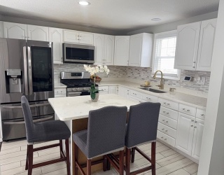 14 Pere Marquette St, Lawrence, Massachusetts, 4 Bedrooms Bedrooms, 6 Rooms Rooms,2.5 BathroomsBathrooms,Residential Lease,For Rent,Pere Marquette St,73484980