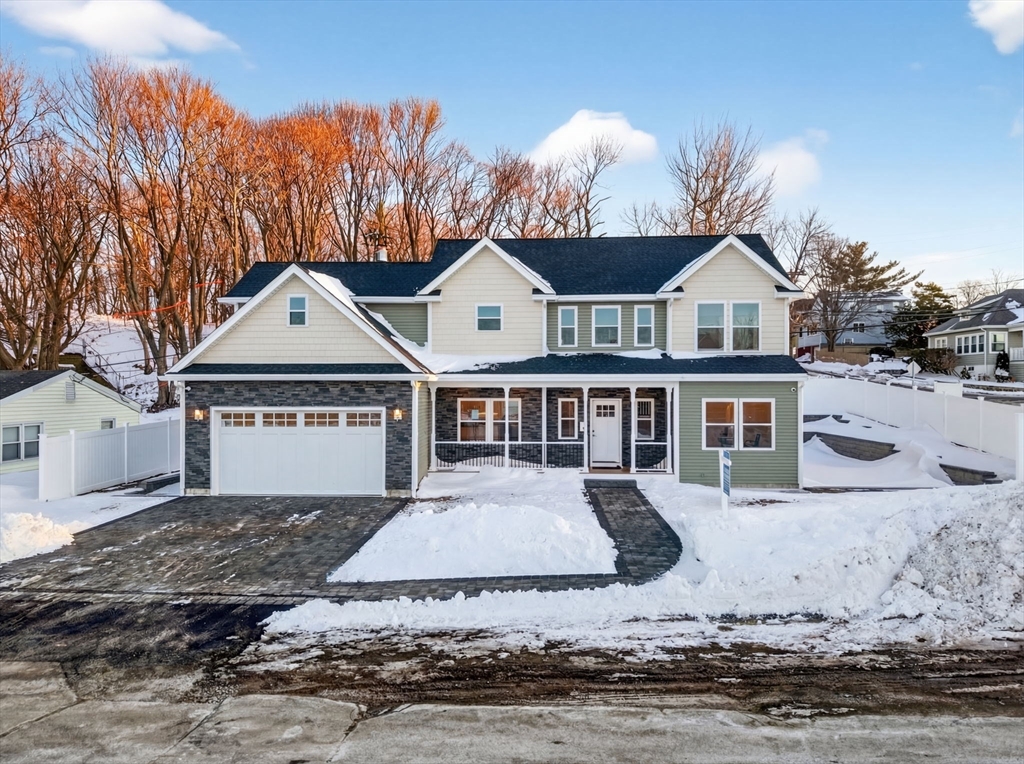 1 Goddard Dr, Nahant, Massachusetts, 4 Bedrooms Bedrooms, 8 Rooms Rooms,2.5 BathroomsBathrooms,Residential,For Sale,Goddard Dr,73473681