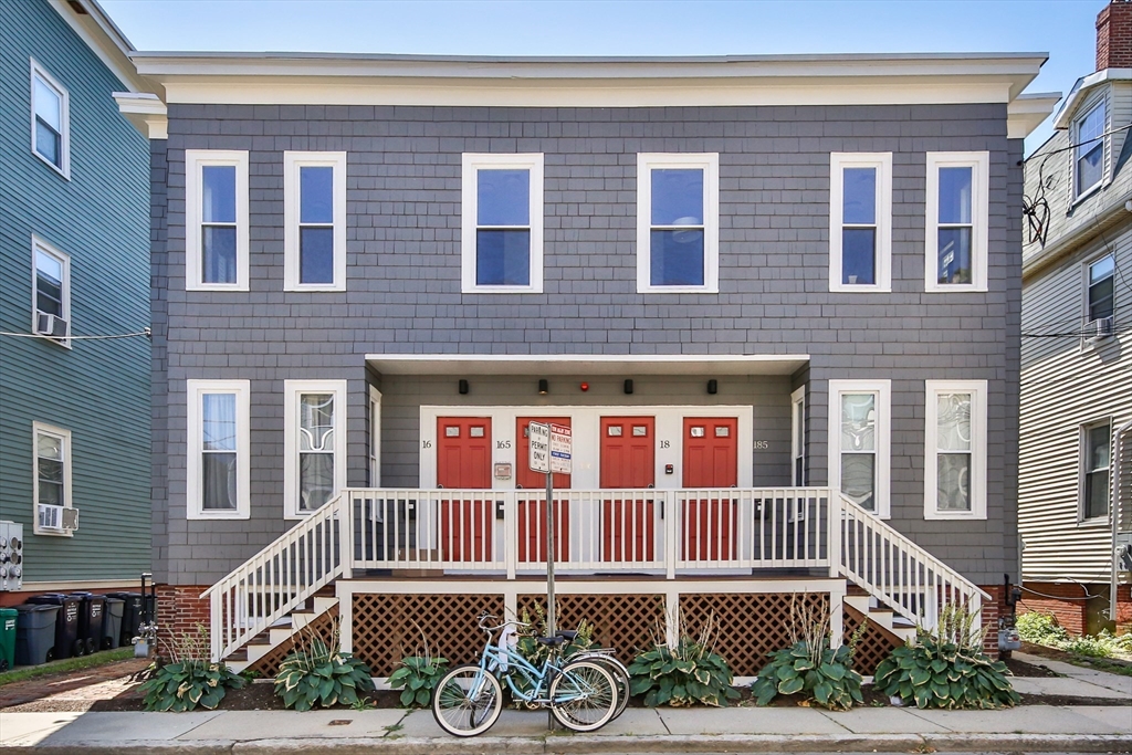 16 Suffolk Street, Cambridge, Massachusetts, 3 Bedrooms Bedrooms, 6 Rooms Rooms,1.5 BathroomsBathrooms,Residential Lease,For Rent,Suffolk Street,73484597