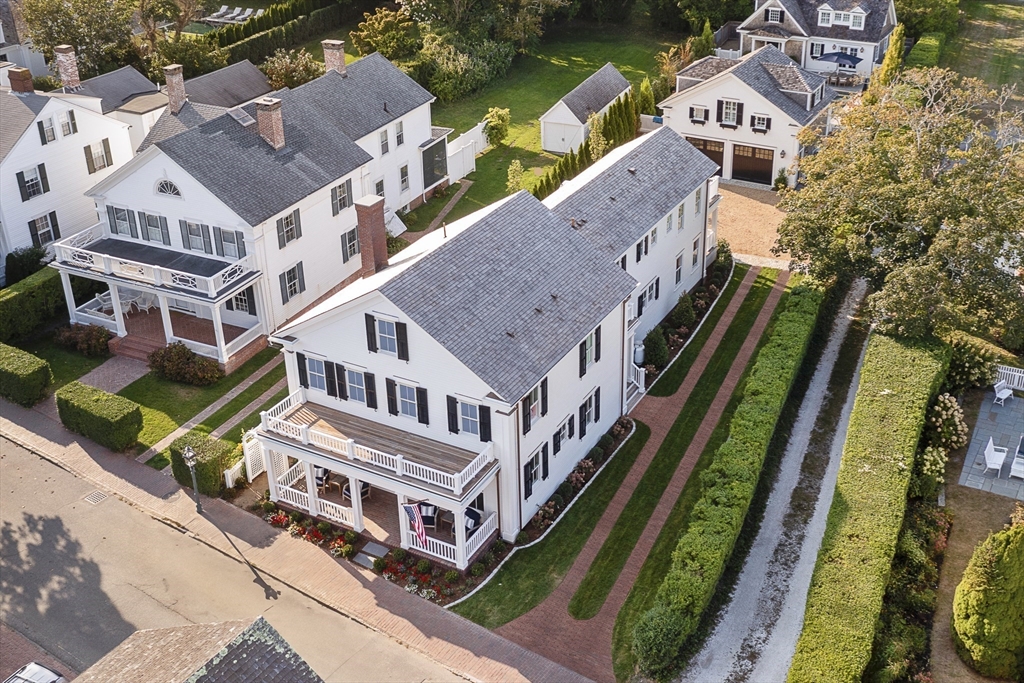 114 North Water Street, Edgartown, Massachusetts, 8 Bedrooms Bedrooms, 18 Rooms Rooms,7.5 BathroomsBathrooms,Residential,For Sale,North Water Street,73485121