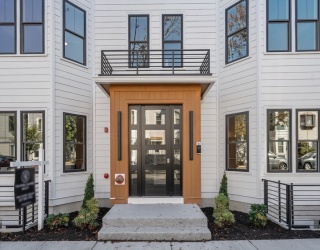 527 E Seventh Street, Boston, Massachusetts, 3 Bedrooms Bedrooms, 7 Rooms Rooms,3 BathroomsBathrooms,Residential,For Sale,E Seventh Street,73485125