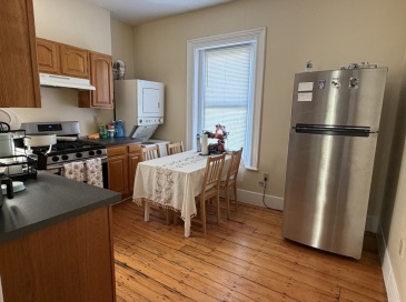 227 Roxbury St, Boston, Massachusetts, 3 Bedrooms Bedrooms, 4 Rooms Rooms,1 BathroomBathrooms,Residential Lease,For Rent,Roxbury St,73485205