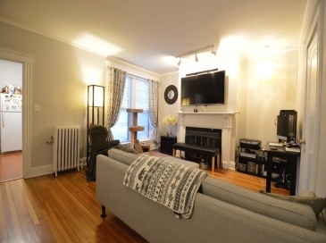 1992 Commonwealth Ave, Boston, Massachusetts, 2 Bedrooms Bedrooms, 4 Rooms Rooms,1 BathroomBathrooms,Residential Lease,For Rent,Commonwealth Ave,73485211