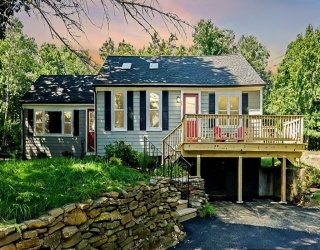 49 Smith Hanson Rd, North Brookfield, Massachusetts, 3 Bedrooms Bedrooms, 6 Rooms Rooms,2 BathroomsBathrooms,Residential,For Sale,Smith Hanson Rd,73485209