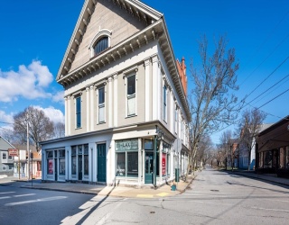 24 Center St, Fairhaven, Massachusetts, ,Commercial Sale,For Sale,Center St,73485025
