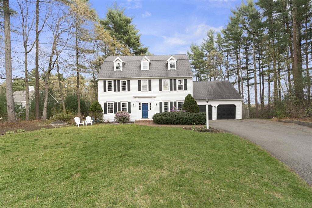 25 Gardner Rd, Duxbury, Massachusetts, 4 Bedrooms Bedrooms, 9 Rooms Rooms,2.5 BathroomsBathrooms,Residential,For Sale,Gardner Rd,73485038