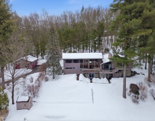 1090 North Road, Carlisle, Massachusetts, 5 Bedrooms Bedrooms, 10 Rooms Rooms,4 BathroomsBathrooms,Residential,For Sale,North Road,73485083