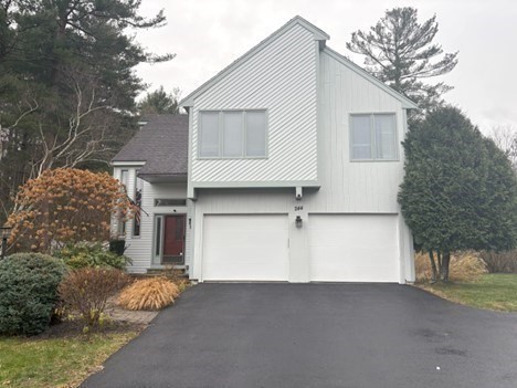 244 Rolling Meadow Drive, Holliston, Massachusetts, 4 Bedrooms Bedrooms, 8 Rooms Rooms,2.5 BathroomsBathrooms,Residential,For Sale,Rolling Meadow Drive,73485055