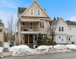 335 Salem Street, Medford, Massachusetts, 2 Bedrooms Bedrooms, 5 Rooms Rooms,1 BathroomBathrooms,Residential Lease,For Rent,Salem Street,73485268