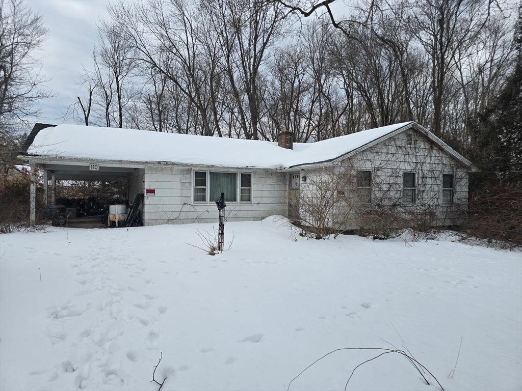 110 Mountain View Street, South Hadley, Massachusetts, 3 Bedrooms Bedrooms, 6 Rooms Rooms,1 BathroomBathrooms,Residential,For Sale,Mountain View Street,73485305