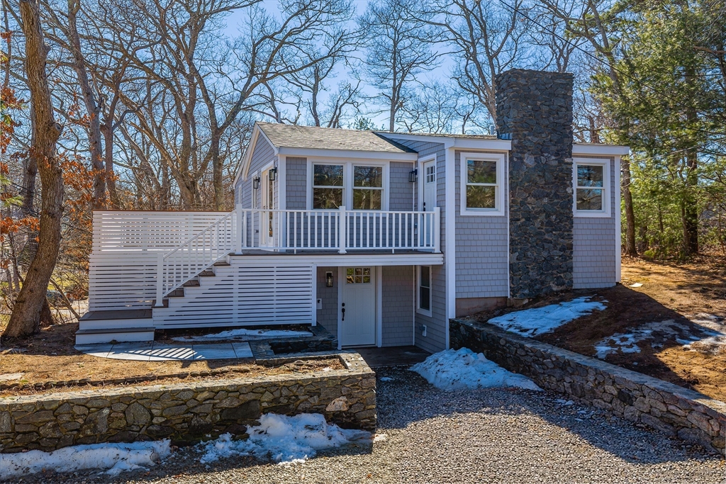 15 Manomet Beach Blvd, Plymouth, Massachusetts, 2 Bedrooms Bedrooms, 6 Rooms Rooms,2 BathroomsBathrooms,Residential,For Sale,Manomet Beach Blvd,73485306