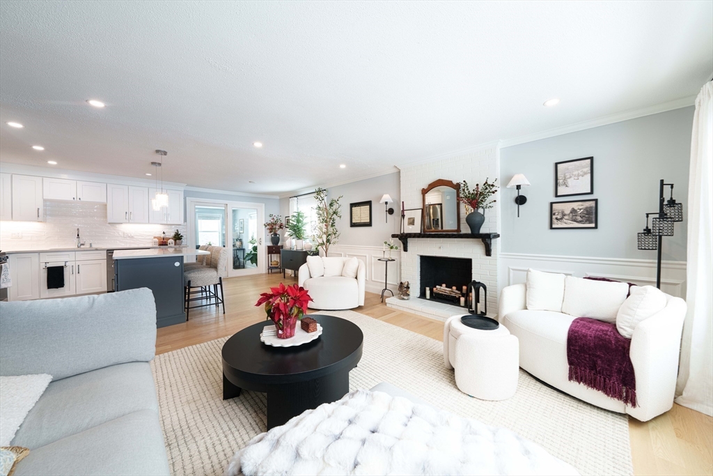 10 Yale Dr, Milford, Massachusetts, 4 Bedrooms Bedrooms, 9 Rooms Rooms,3 BathroomsBathrooms,Residential,For Sale,Yale Dr,73470467