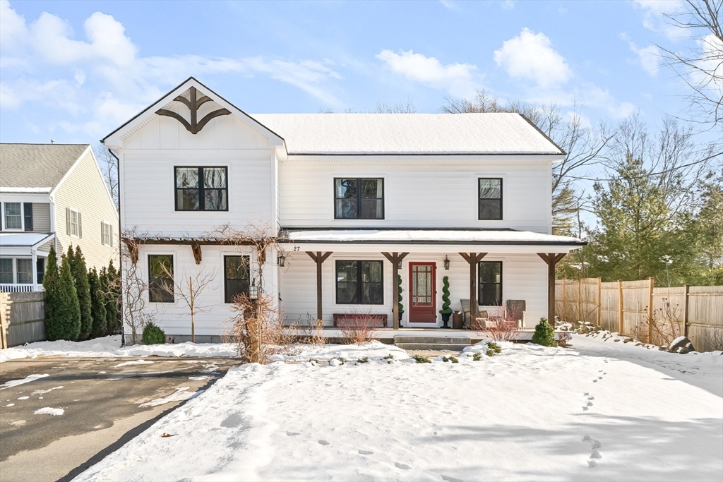 27 Park St, North Reading, Massachusetts, 4 Bedrooms Bedrooms, 8 Rooms Rooms,3 BathroomsBathrooms,Residential,For Sale,Park St,73472206