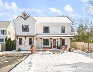 27 Park St, North Reading, Massachusetts, 4 Bedrooms Bedrooms, 8 Rooms Rooms,3 BathroomsBathrooms,Residential,For Sale,Park St,73472206