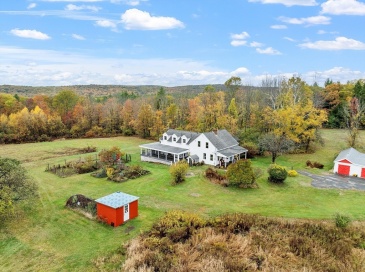 4 Elm Ave, Royalston, Massachusetts, 4 Bedrooms Bedrooms, 8 Rooms Rooms,2.5 BathroomsBathrooms,Residential,For Sale,Elm Ave,73447733