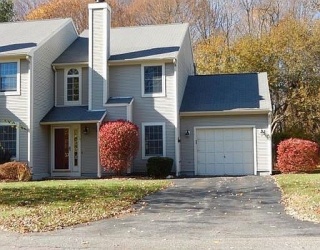 18 E Glen Dr, Taunton, Massachusetts, 2 Bedrooms Bedrooms, 5 Rooms Rooms,1.5 BathroomsBathrooms,Residential,For Sale,E Glen Dr,73485656