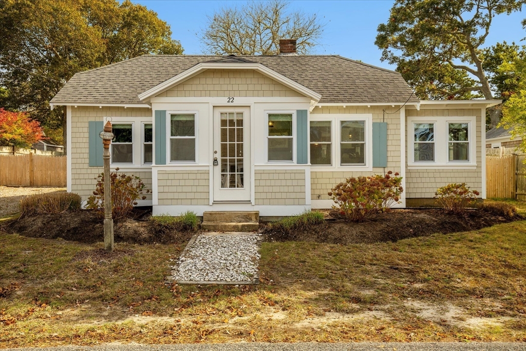 22 Ferncliff Rd, Dennis, Massachusetts, 2 Bedrooms Bedrooms, 5 Rooms Rooms,1 BathroomBathrooms,Residential,For Sale,Ferncliff Rd,73446381