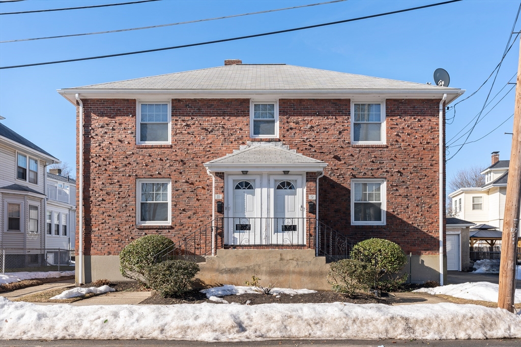 11 Pond Street, Watertown, Massachusetts, 2 Bedrooms Bedrooms, 5 Rooms Rooms,1 BathroomBathrooms,Residential,For Sale,Pond Street,73485336