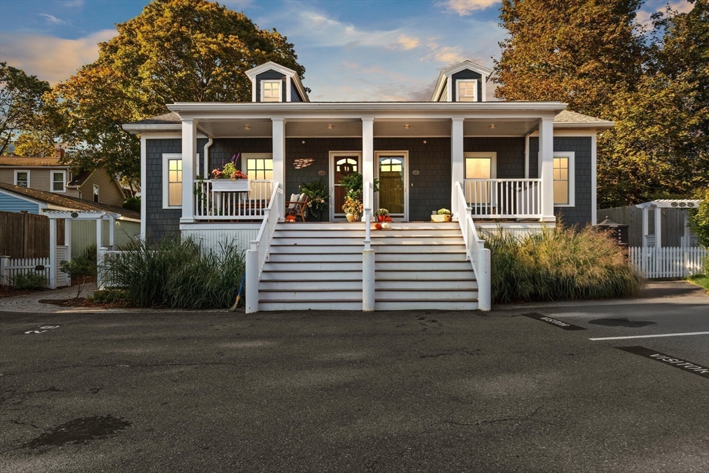 29 Summer Street, Ipswich, Massachusetts, 1 Bedroom Bedrooms, 4 Rooms Rooms,1 BathroomBathrooms,Residential,For Sale,Summer Street,73479564