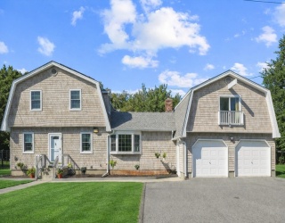 19 Keller Avenue, Swansea, Massachusetts, 3 Bedrooms Bedrooms, 7 Rooms Rooms,2 BathroomsBathrooms,Residential,For Sale,Keller Avenue,73485604