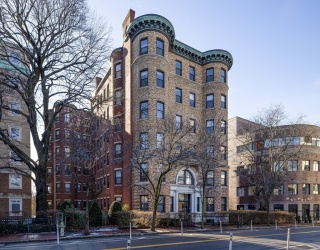 1010 Massachusetts Avenue, Cambridge, Massachusetts, 83 Bedrooms Bedrooms, 7 Rooms Rooms,54 BathroomsBathrooms,Residential Income,For Sale,Massachusetts Avenue,73485610