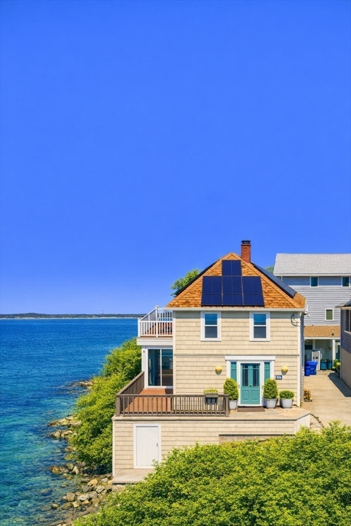 43 Maple Ave., Nahant, Massachusetts, 3 Bedrooms Bedrooms, 6 Rooms Rooms,2 BathroomsBathrooms,Residential,For Sale,Maple Ave.,73485612