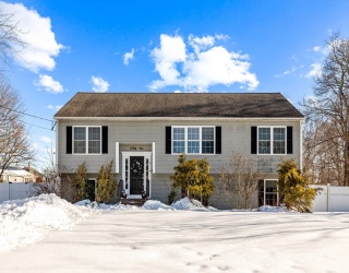 51 Oscar Ave, Brockton, Massachusetts, 4 Bedrooms Bedrooms, 8 Rooms Rooms,3 BathroomsBathrooms,Residential,For Sale,Oscar Ave,73485632