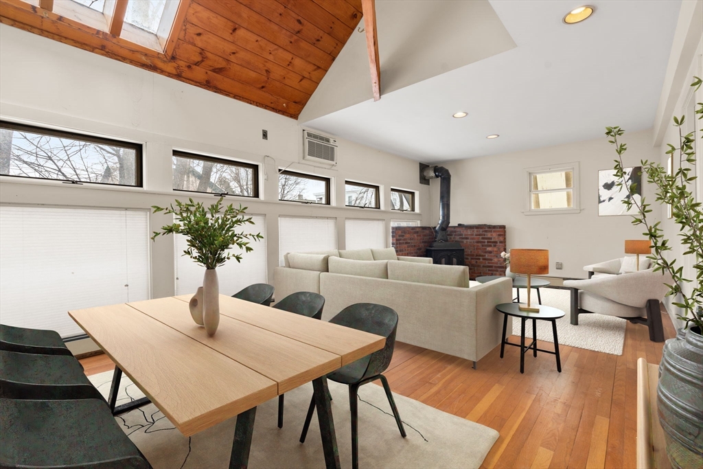 108 Clay Street, Cambridge, Massachusetts, 3 Bedrooms Bedrooms, 7 Rooms Rooms,2.5 BathroomsBathrooms,Residential,For Sale,Clay Street,73485393