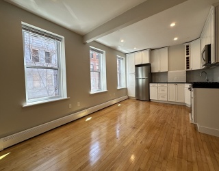 33 Grove, Boston, Massachusetts, 2 Bedrooms Bedrooms, 4 Rooms Rooms,1 BathroomBathrooms,Residential Lease,For Rent,Grove,73485450