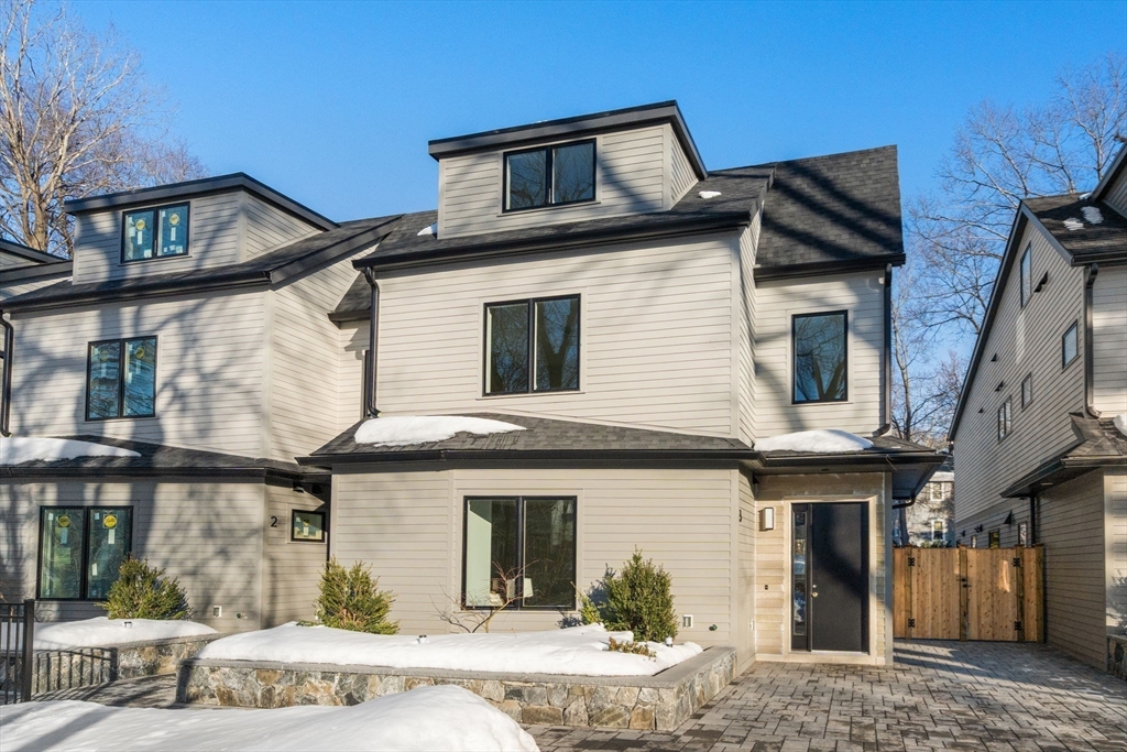 956 Walnut Street, Newton, Massachusetts, 4 Bedrooms Bedrooms, 8 Rooms Rooms,3.5 BathroomsBathrooms,Residential,For Sale,Walnut Street,73485561