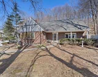 630 North St, Weymouth, Massachusetts, 5 Bedrooms Bedrooms, 13 Rooms Rooms,3.5 BathroomsBathrooms,Residential,For Sale,North St,73485565