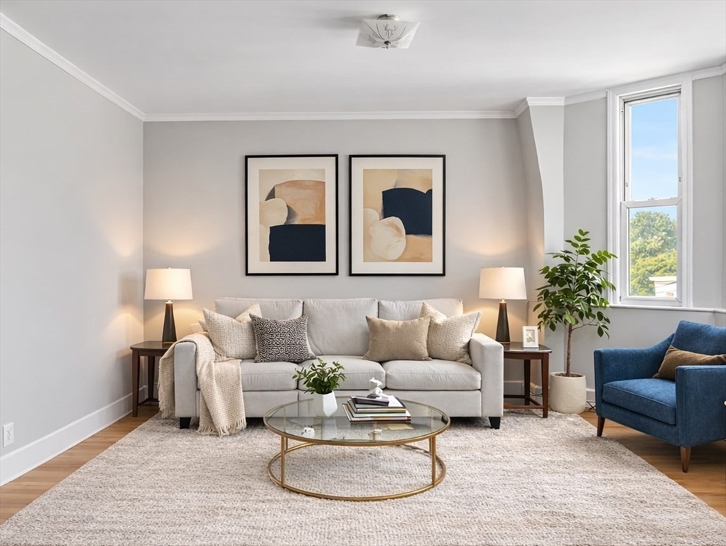 262 Sidney St, Cambridge, Massachusetts, 2 Bedrooms Bedrooms, 4 Rooms Rooms,1 BathroomBathrooms,Residential,For Sale,Sidney St,73485497