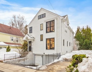 60 Agassiz Avenue, Belmont, Massachusetts, 4 Bedrooms Bedrooms, 11 Rooms Rooms,3.5 BathroomsBathrooms,Residential,For Sale,Agassiz Avenue,73485458