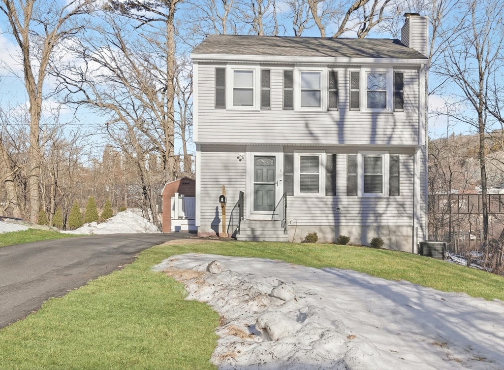 8 Keach Terrace, Waltham, Massachusetts, 3 Bedrooms Bedrooms, 5 Rooms Rooms,1.5 BathroomsBathrooms,Residential,For Sale,Keach Terrace,73485672