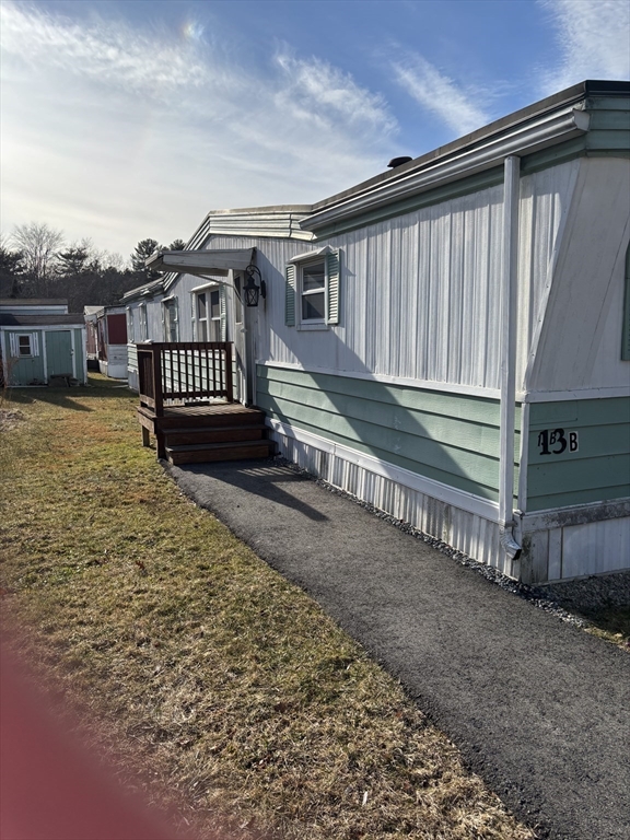 305 Turnpike, Easton, Massachusetts, 2 Bedrooms Bedrooms, 5 Rooms Rooms,1 BathroomBathrooms,Residential,For Sale,Turnpike,73485720