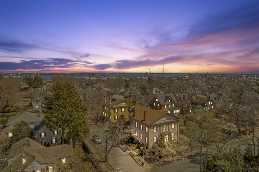 76 Cottage, New Bedford, Massachusetts, 6 Bedrooms Bedrooms, 16 Rooms Rooms,4 BathroomsBathrooms,Residential Income,For Sale,Cottage,73485722