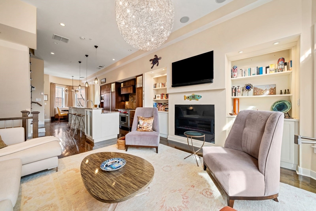 410 Columbus Ave, Boston, Massachusetts, 2 Bedrooms Bedrooms, 4 Rooms Rooms,2.5 BathroomsBathrooms,Residential Lease,For Rent,Columbus Ave,73476513