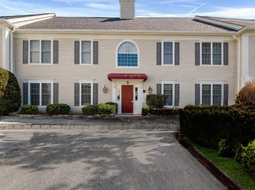 36 Cambridge Rd, Woburn, Massachusetts, 2 Bedrooms Bedrooms, 5 Rooms Rooms,2 BathroomsBathrooms,Residential,For Sale,Cambridge Rd,73473747