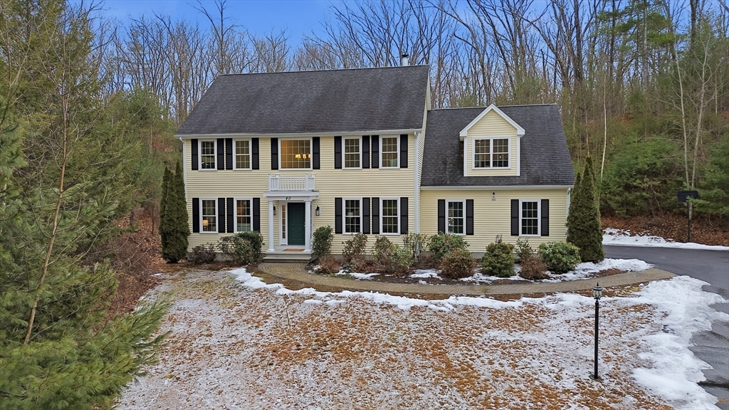 40 Forbush Mill Road, Bolton, Massachusetts, 4 Bedrooms Bedrooms, 8 Rooms Rooms,2.5 BathroomsBathrooms,Residential,For Sale,Forbush Mill Road,73472583