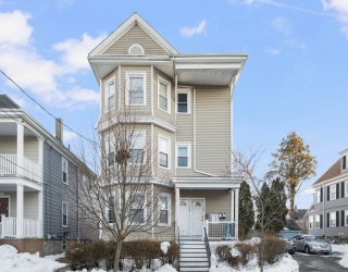 176-178 Shaw St, New Bedford, Massachusetts, 9 Bedrooms Bedrooms, 21 Rooms Rooms,3 BathroomsBathrooms,Residential Income,For Sale,Shaw St,73485721