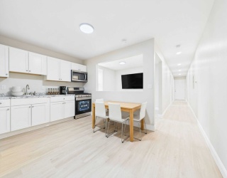 858 Kempton St, New Bedford, Massachusetts, 6 Bedrooms Bedrooms, 12 Rooms Rooms,2 BathroomsBathrooms,Residential Income,For Sale,Kempton St,73485763