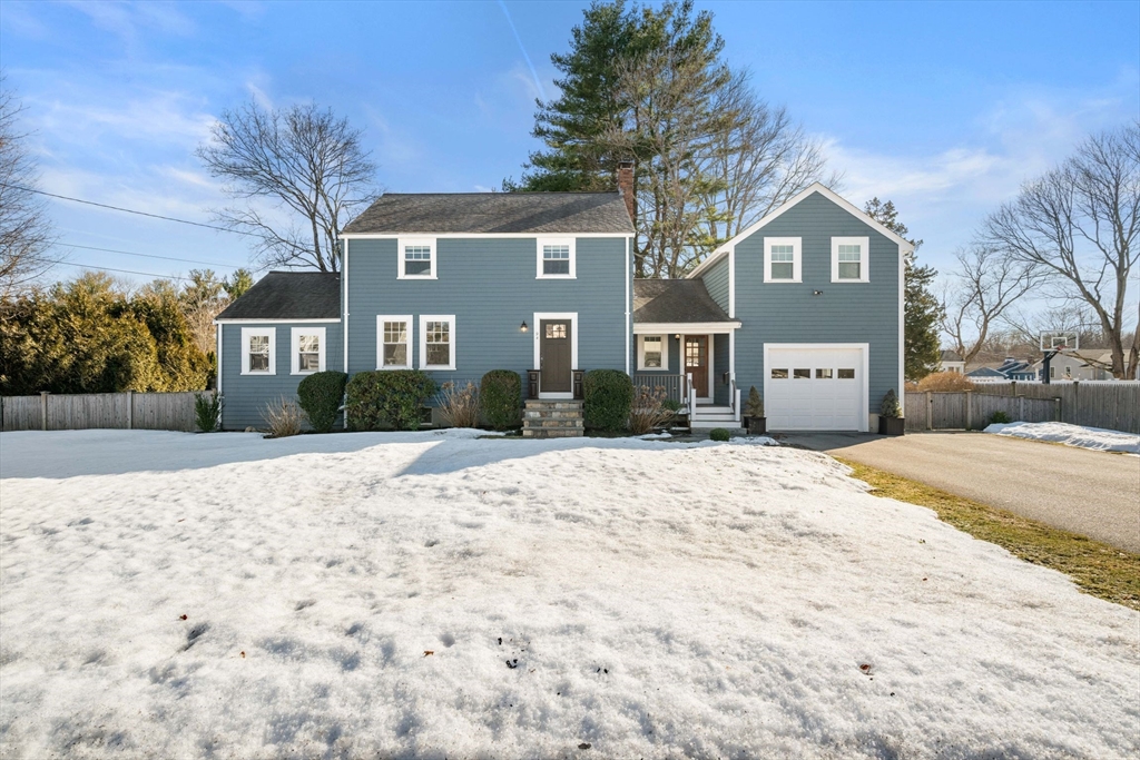 94 Greenacre Road, Westwood, Massachusetts, 4 Bedrooms Bedrooms, 9 Rooms Rooms,2 BathroomsBathrooms,Residential,For Sale,Greenacre Road,73485779