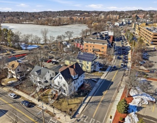22 E Emerson St, Melrose, Massachusetts, 7 Bedrooms Bedrooms, 14 Rooms Rooms,3 BathroomsBathrooms,Residential Income,For Sale,E Emerson St,73485840