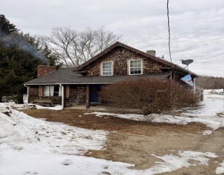 48 Broad, Rehoboth, Massachusetts, 3 Bedrooms Bedrooms, 6 Rooms Rooms,1.5 BathroomsBathrooms,Residential,For Sale,Broad,73485857