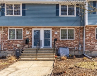 94 Durham Rd, Dedham, Massachusetts, 2 Bedrooms Bedrooms, 4 Rooms Rooms,1.5 BathroomsBathrooms,Residential,For Sale,Durham Rd,73483942