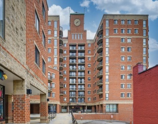 15 N Beacon St, Boston, Massachusetts, 2 Bedrooms Bedrooms, 4 Rooms Rooms,1.5 BathroomsBathrooms,Residential,For Sale,N Beacon St,73485928