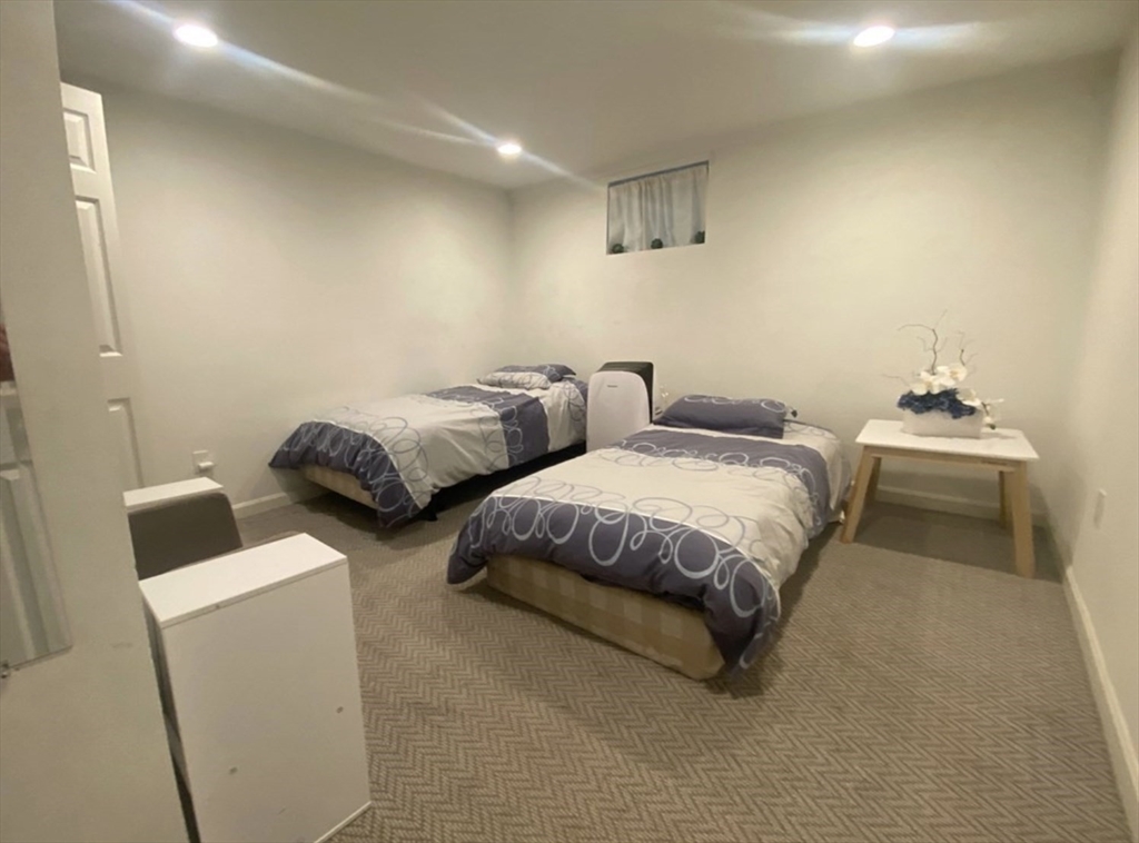 113 Nottinghill Rd, Boston, Boston, Massachusetts, 3 Rooms Rooms,1 BathroomBathrooms,Residential Lease,For Rent,Nottinghill Rd, Boston,73485971