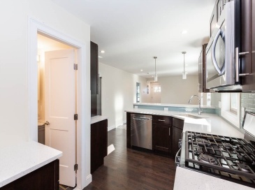 39-41 Harvard Street, Medford, Massachusetts, 4 Bedrooms Bedrooms, 6 Rooms Rooms,4.5 BathroomsBathrooms,Residential Lease,For Rent,Harvard Street,73485986